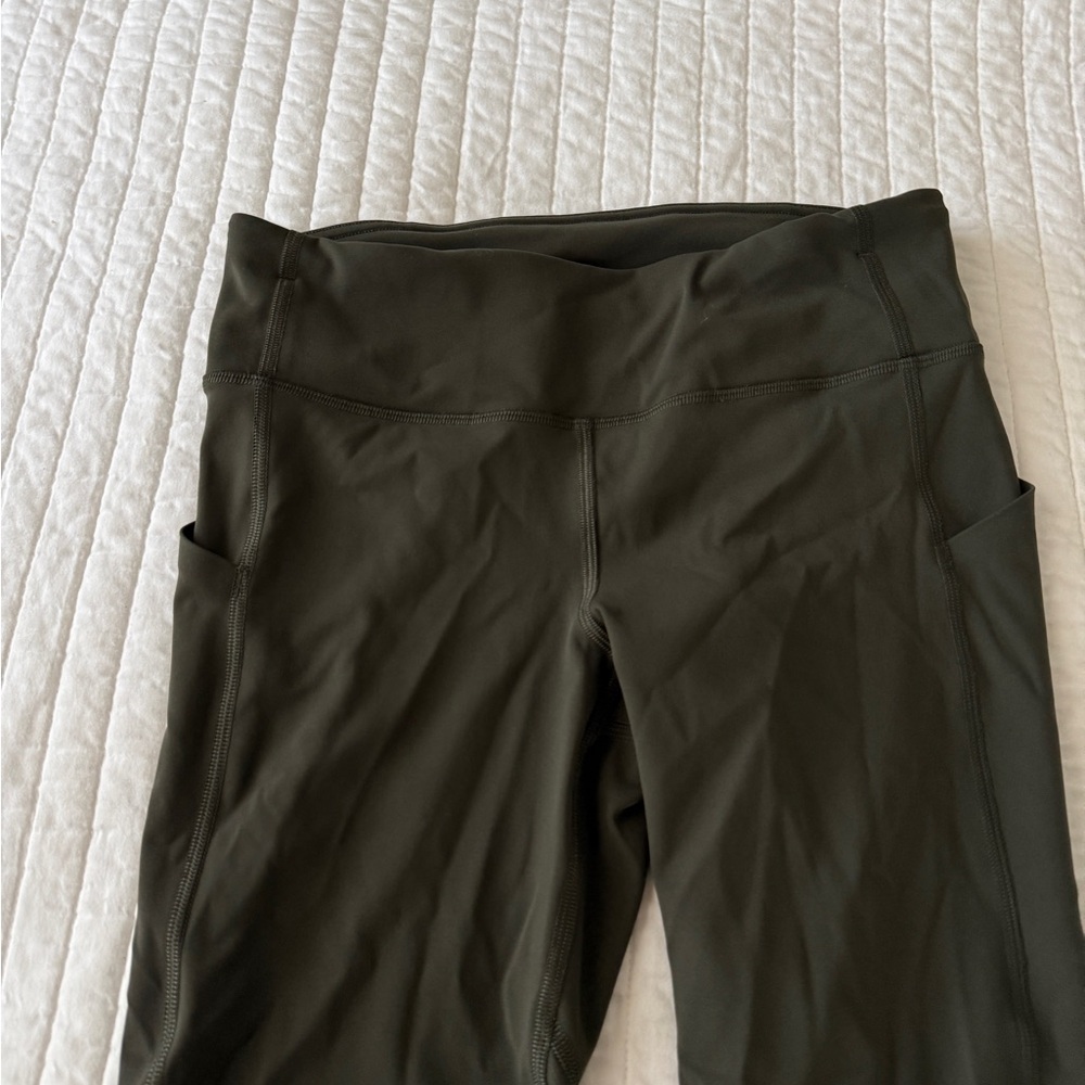 Like new lululemon pace rival crop dark green leggings 6 - Picture 2 of 5